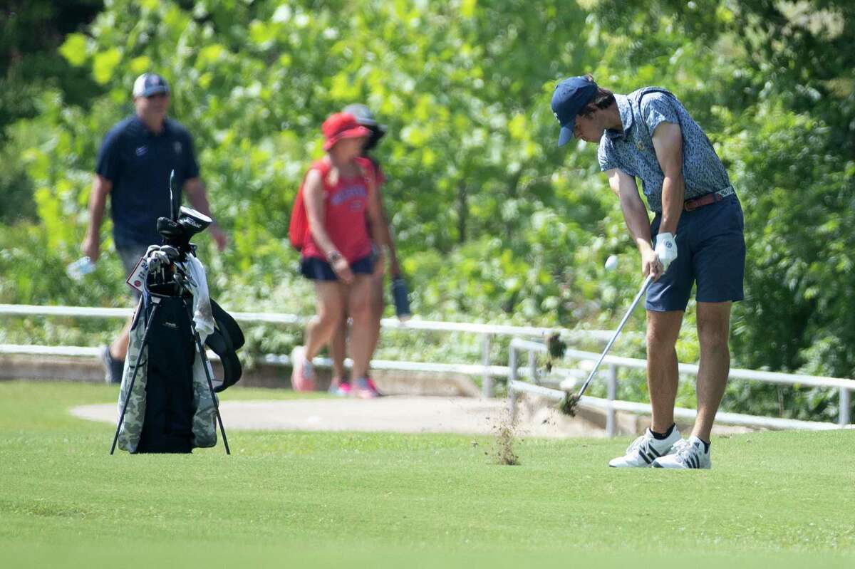 Texas high school golf tournament Lake Creek wins first title