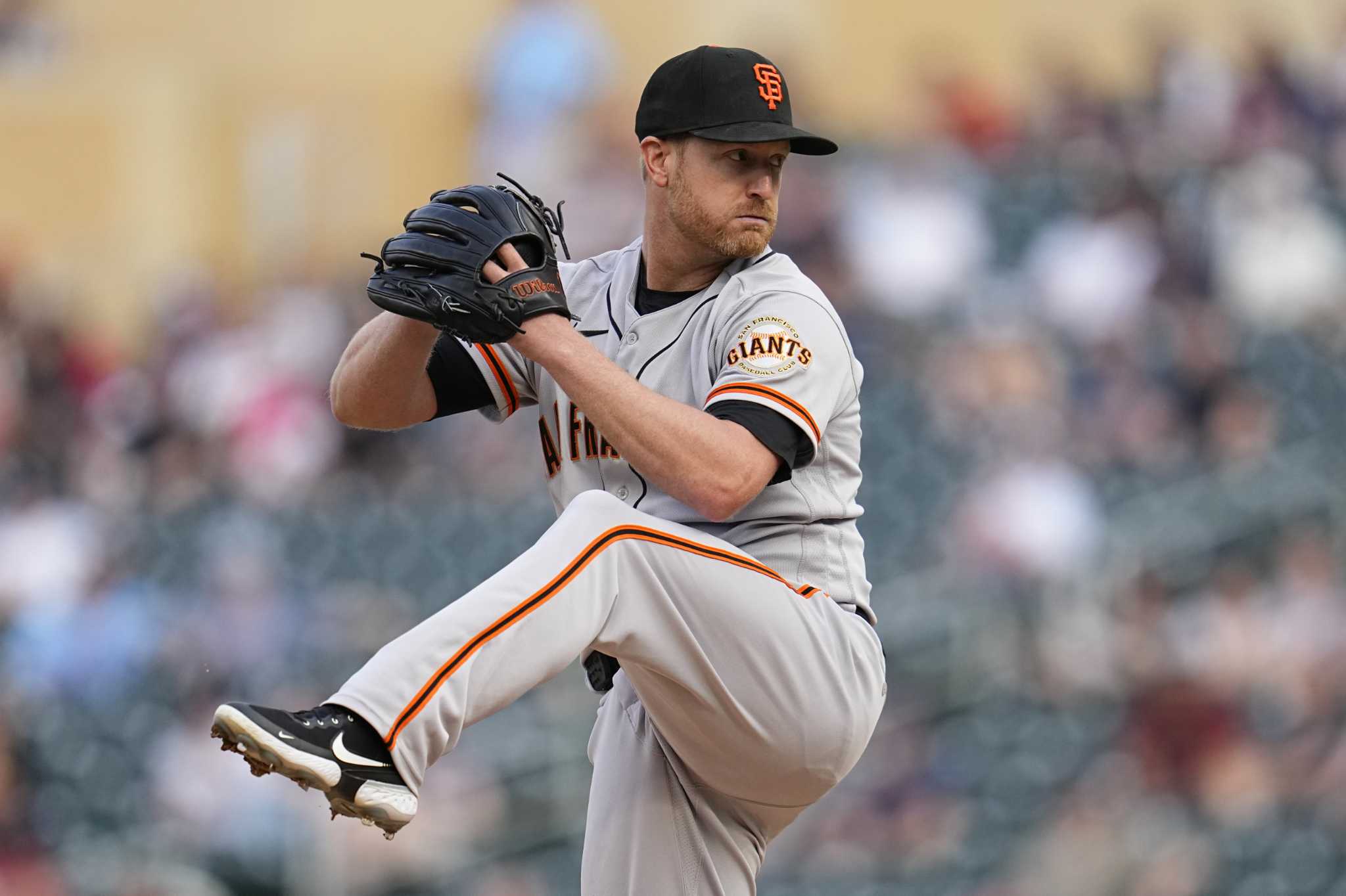 Giants back at .500 as another Conforto HR powers win over Twins