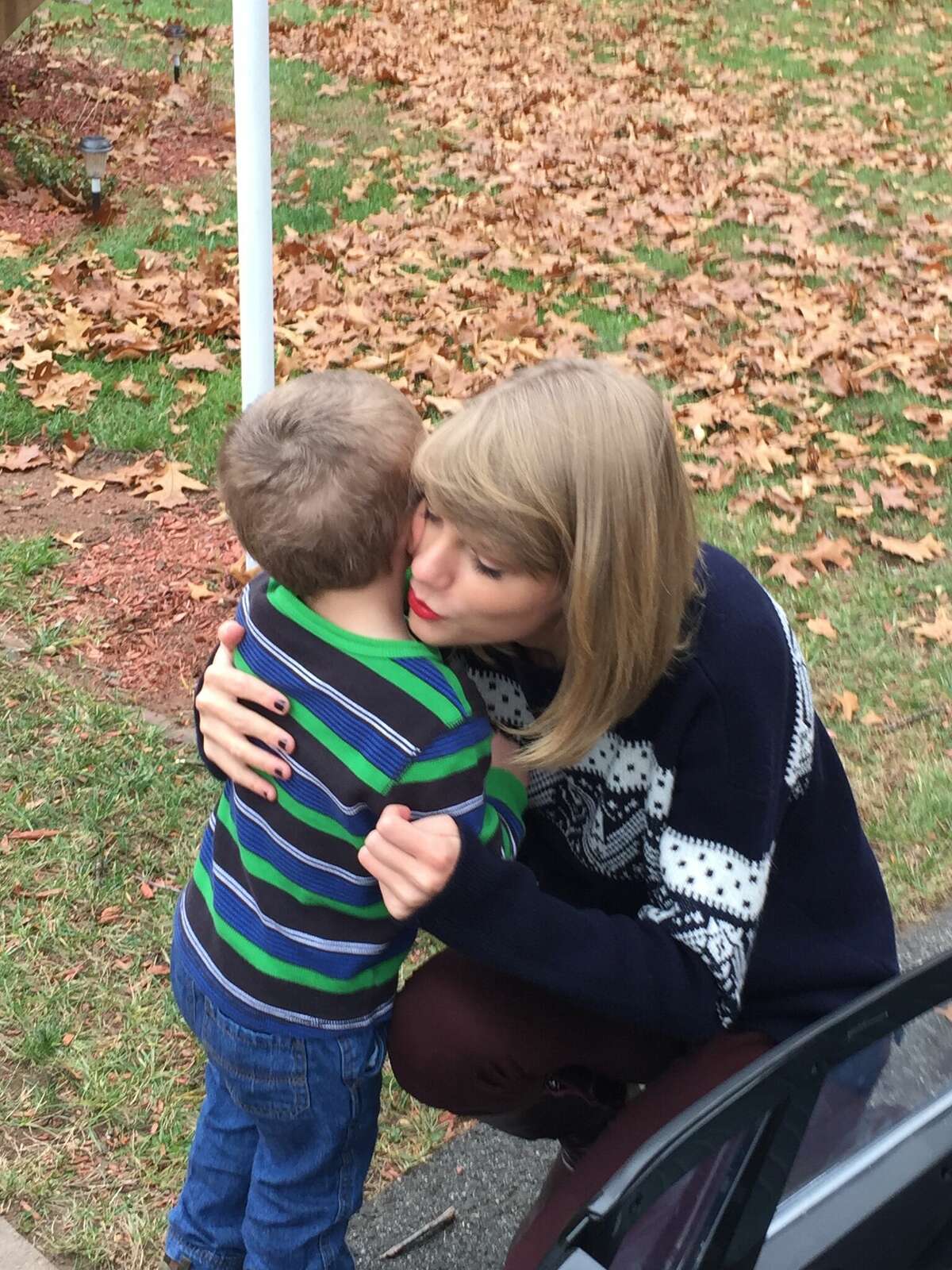 Taylor Swift hugging Leyton Barnett in North Haven back in 2014.