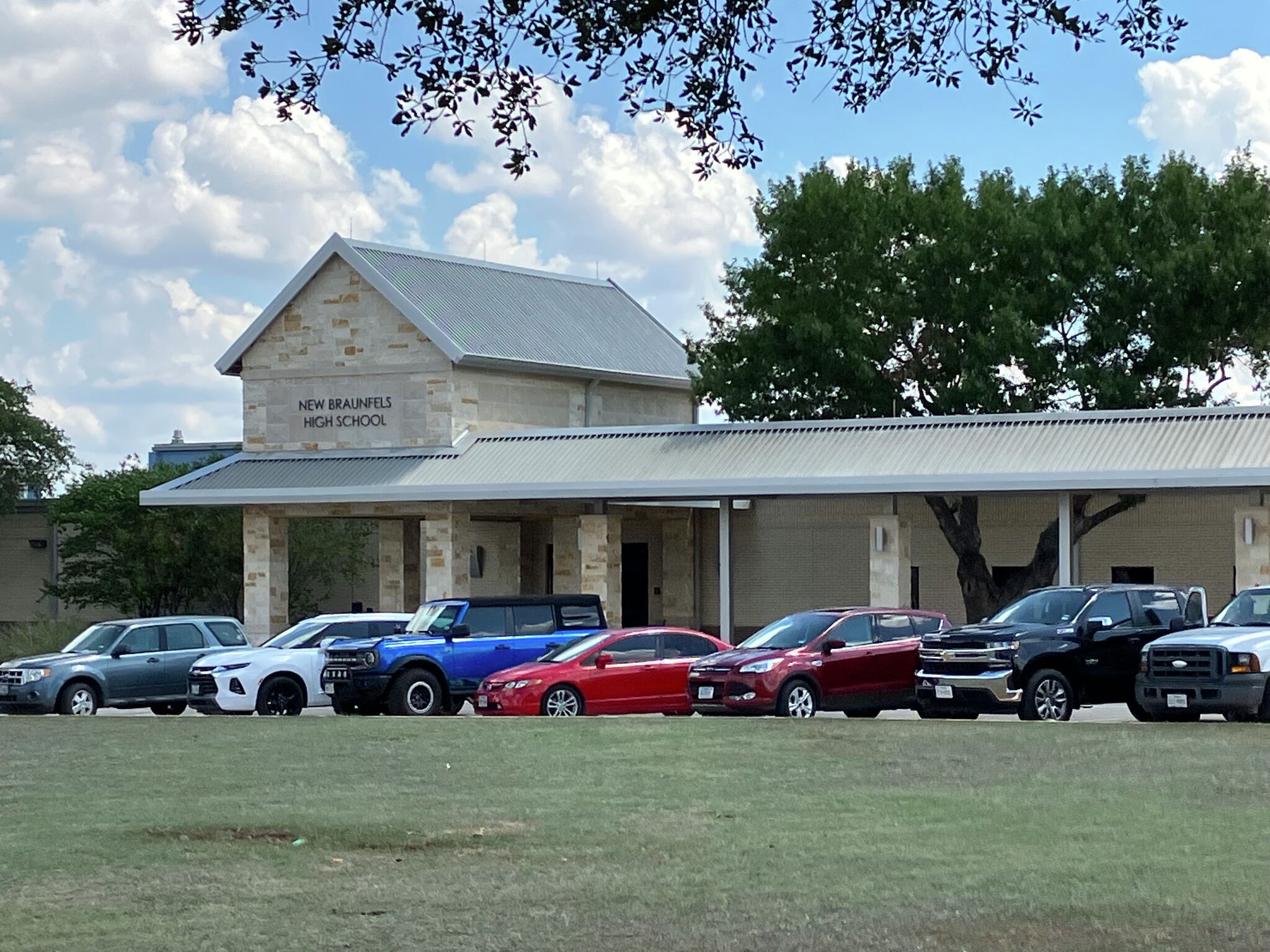 New Braunfels High School student arrested after fight