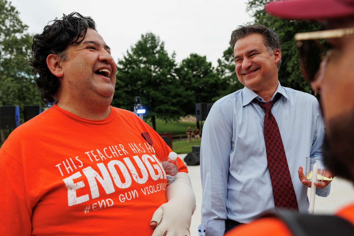 Hundreds gather to honor Uvalde victims with candlelight vigil