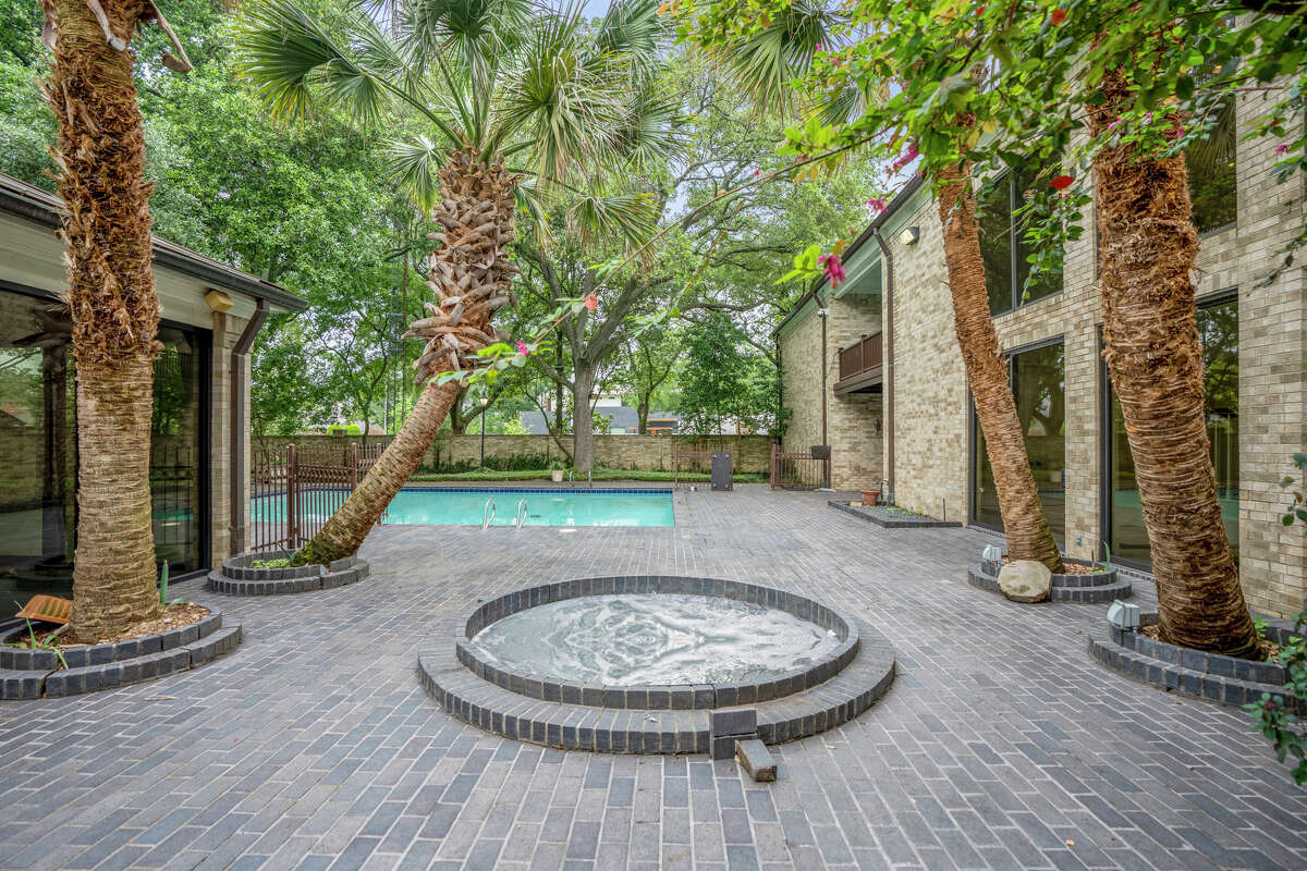 DeMontrond's Tanglewood mansion hits market with large lot, 4M price