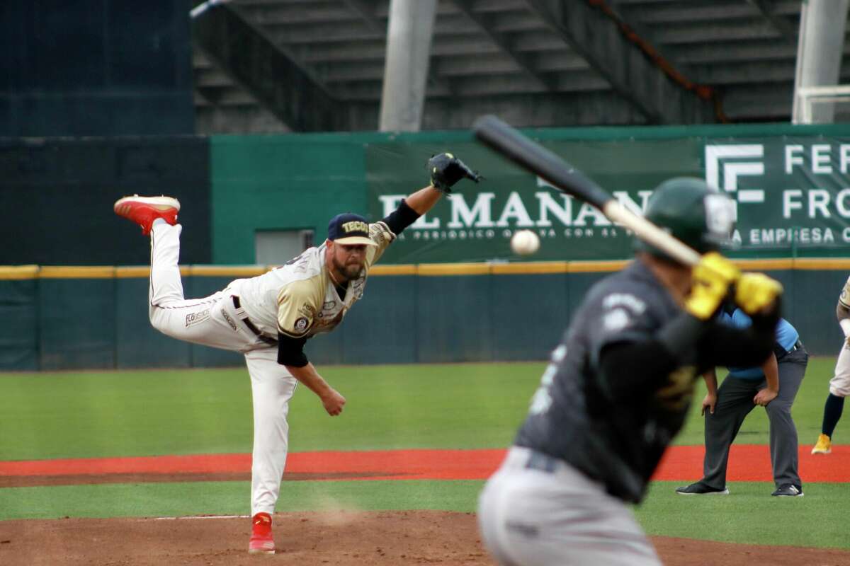Tecolotes Dos Laredos' Kevin McCarthy, a longtime reliever, has emerged as one of the Mexican League's best starting pitchers this season.