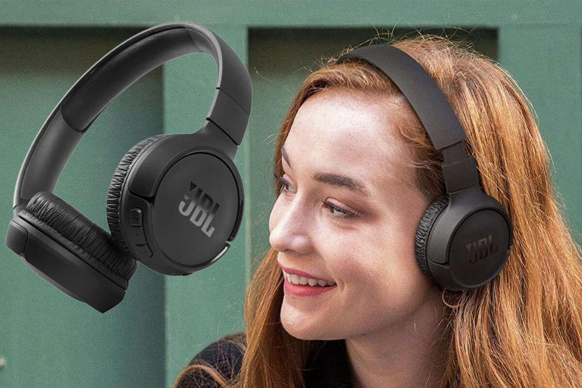 JBL headphones are 40% off at Amazon today