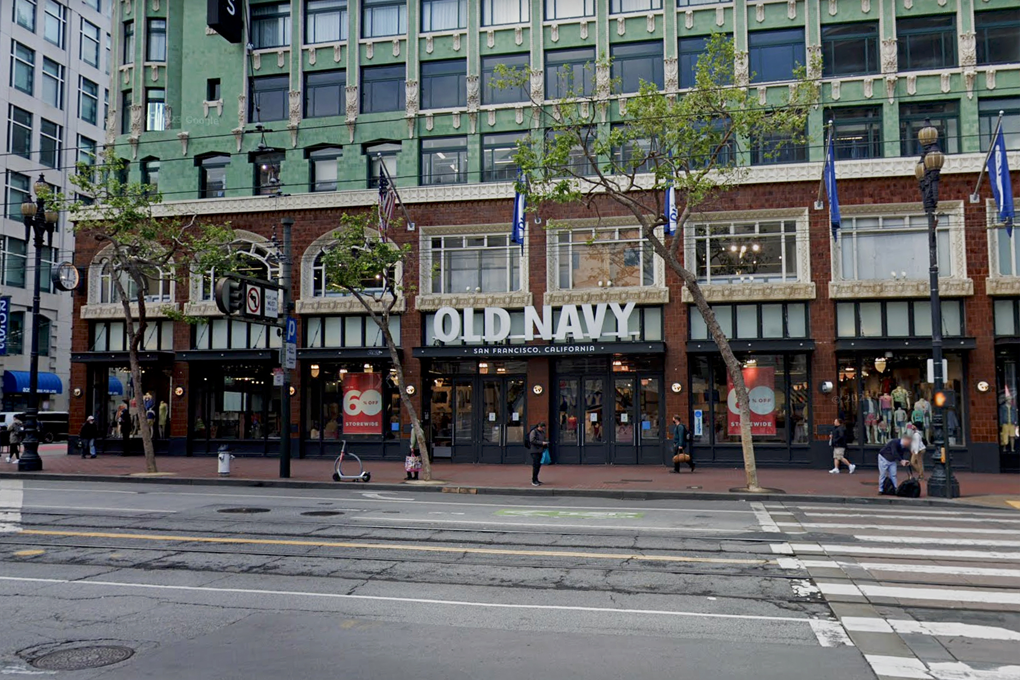 샌프란시스코 시내에 있는 Gap의 Old Navy 매장이 문을 닫습니다.