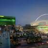2023年5月26日，奥克兰运动家公布了拉斯维加斯潜在新棒球场的效果图。拟建的可容纳3万个座位的可伸缩屋顶棒球场将设在目前的拉斯维加斯纯果乐球场。gydF4y2Ba