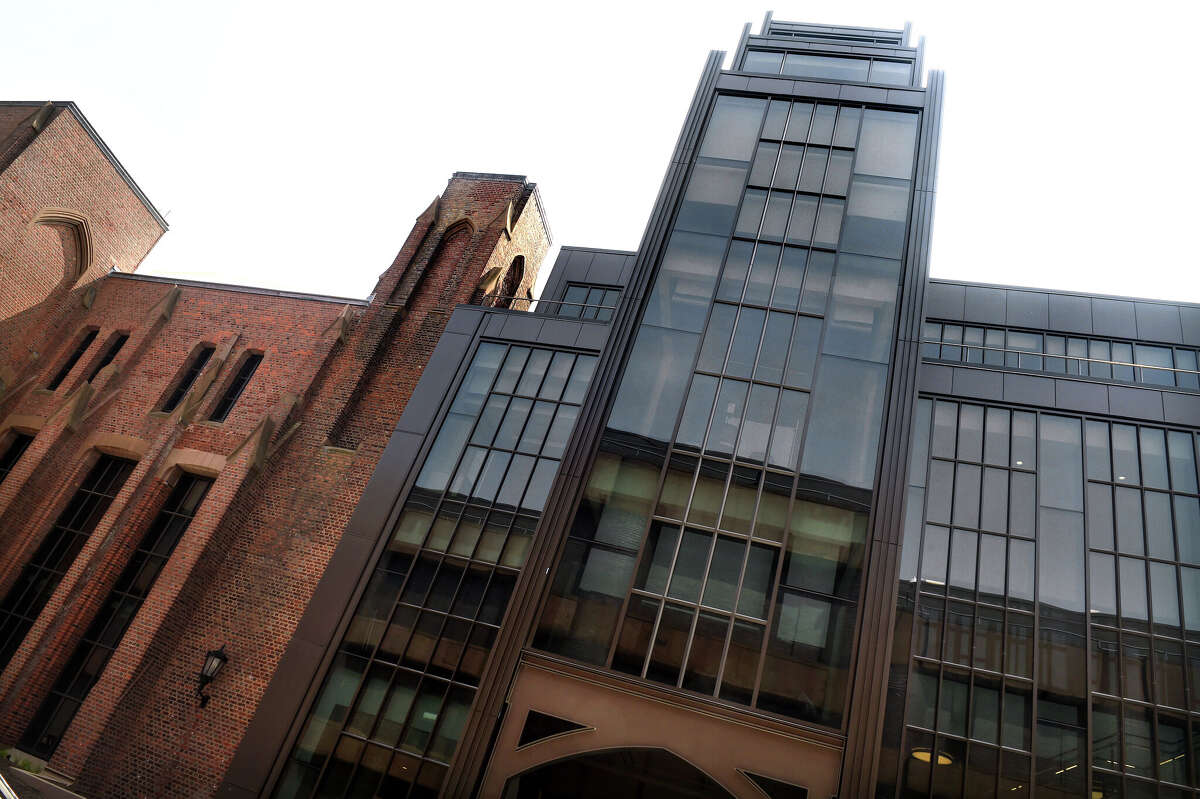 Behind the scenes look at renovated Yale Peabody museum