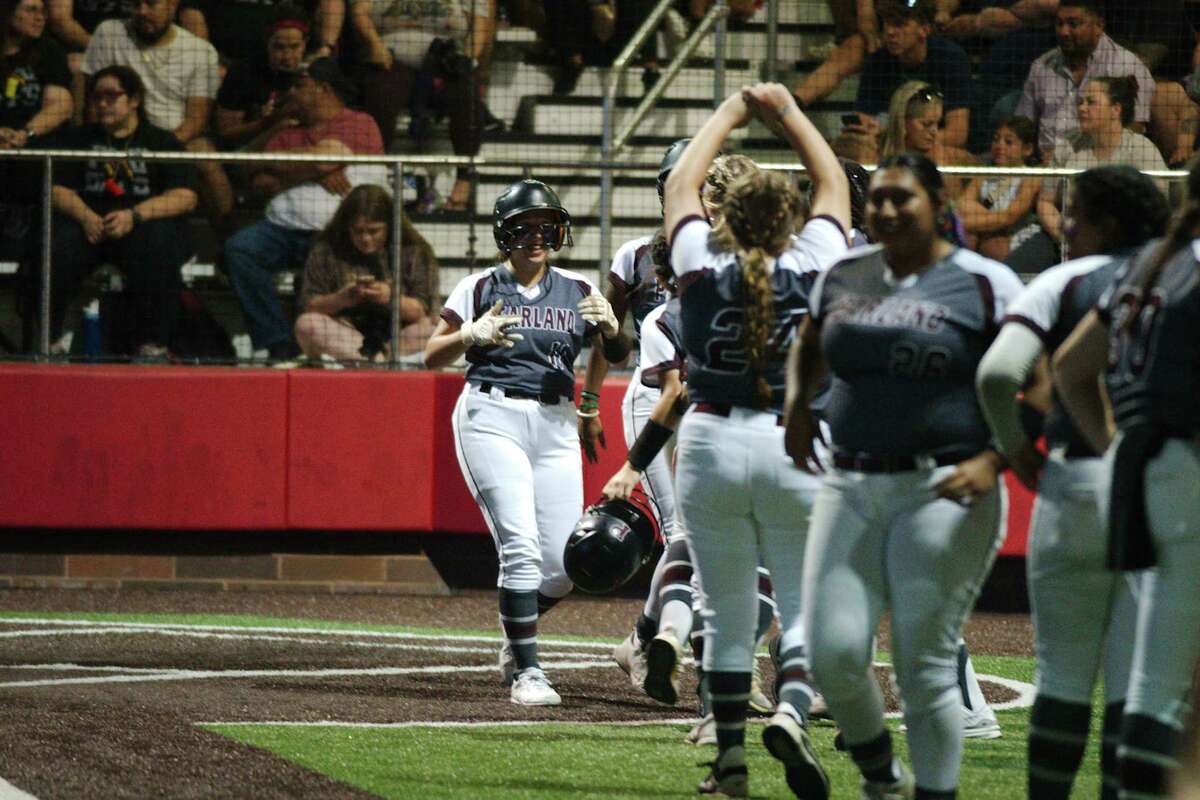 Pearland shocks Deer Park to reach state softball tournament