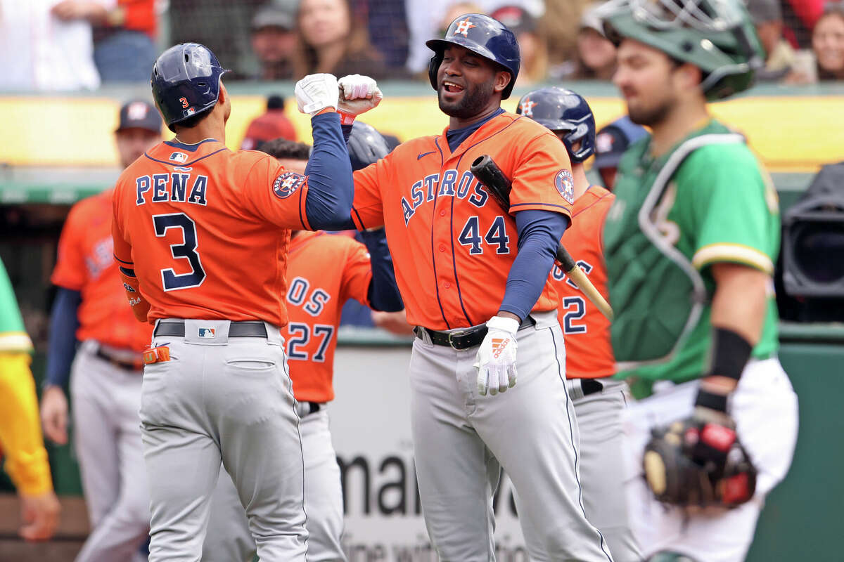 Houston Astros José Abreu hits his first home run with franchise