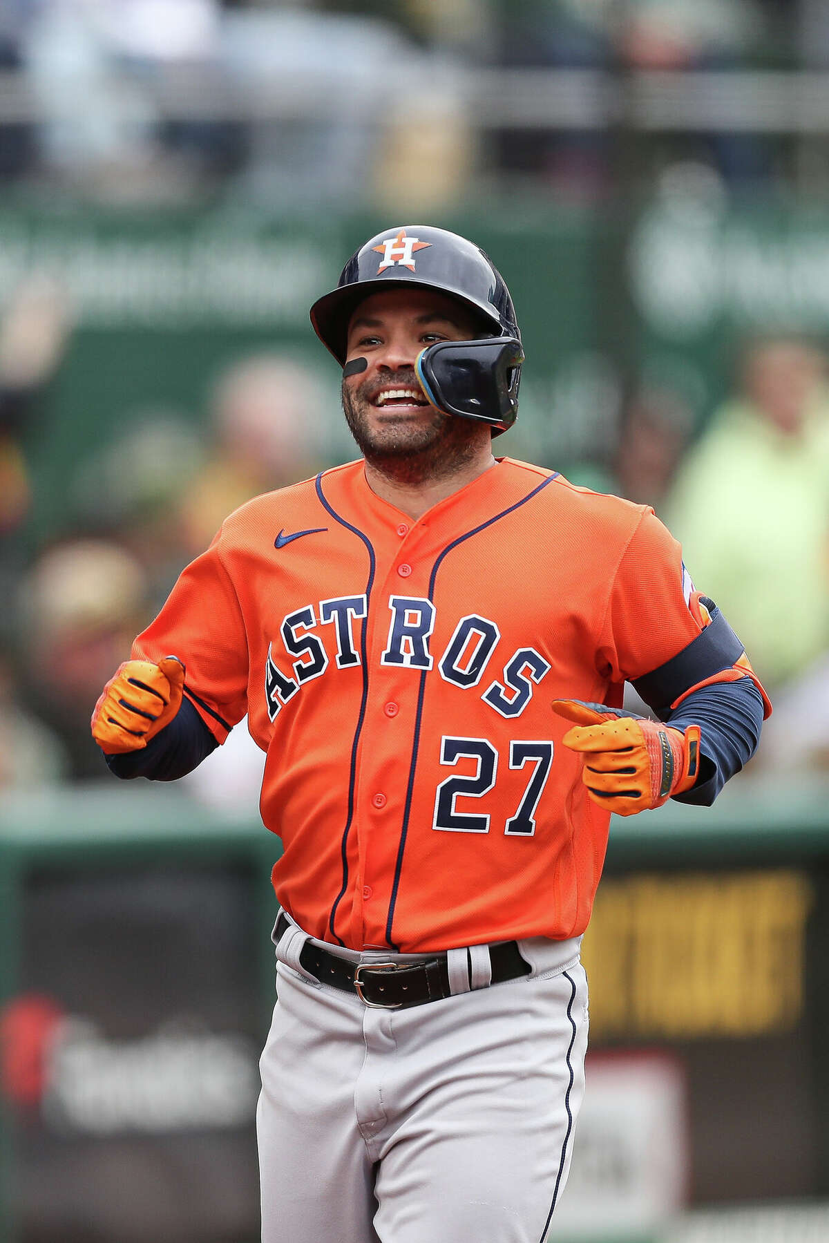 Houston Astros: José Abreu hits his first home run with franchise