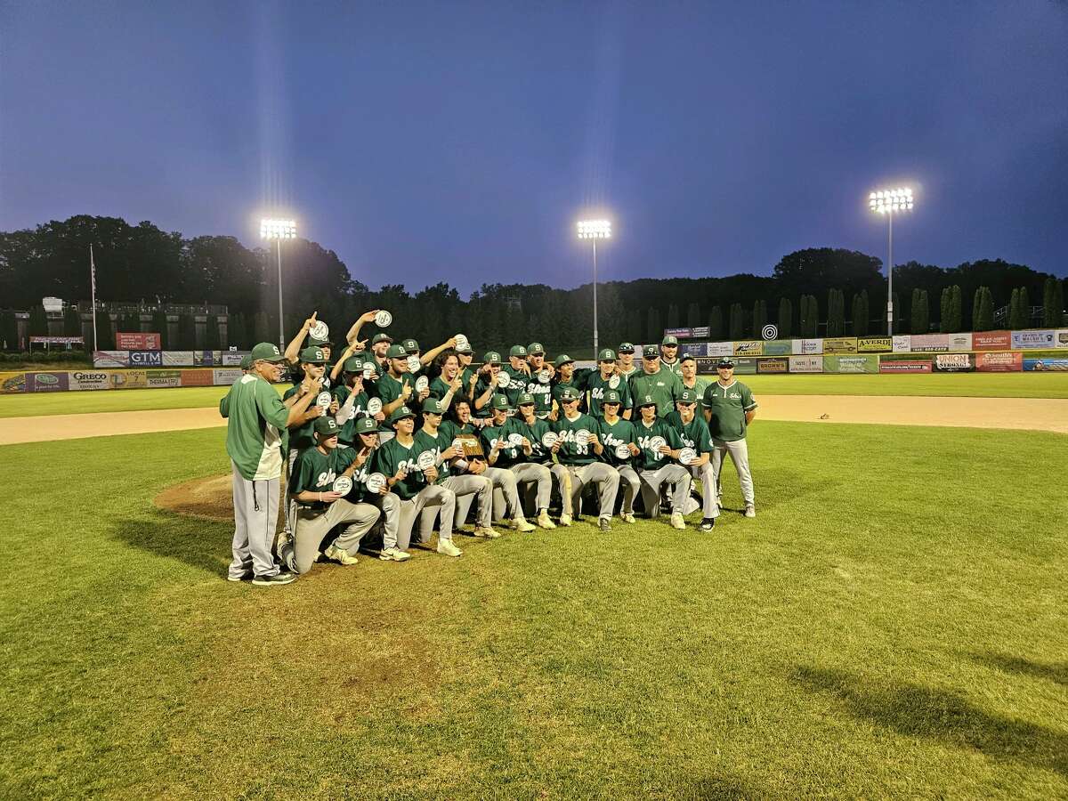 shenendehowa-wins-first-ever-game-3-of-class-aa-baseball-title-series