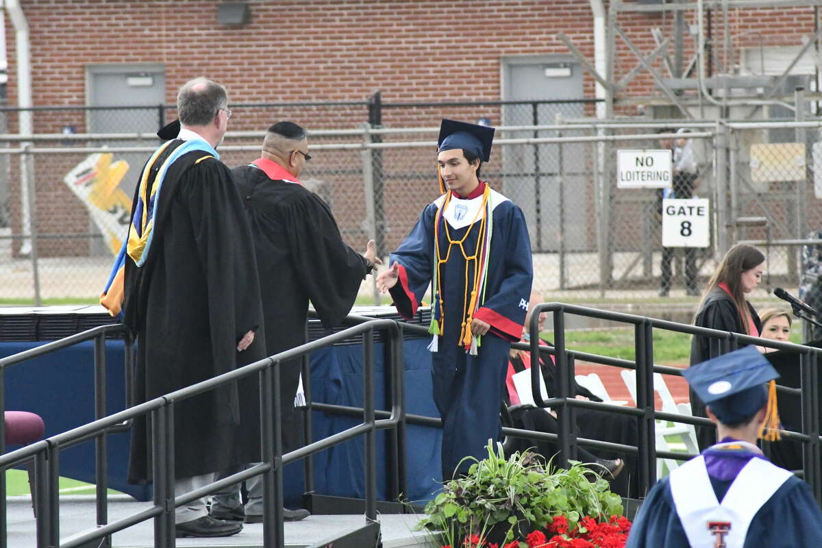 PHOTO GALLERY Plainview High School Graduation 2023