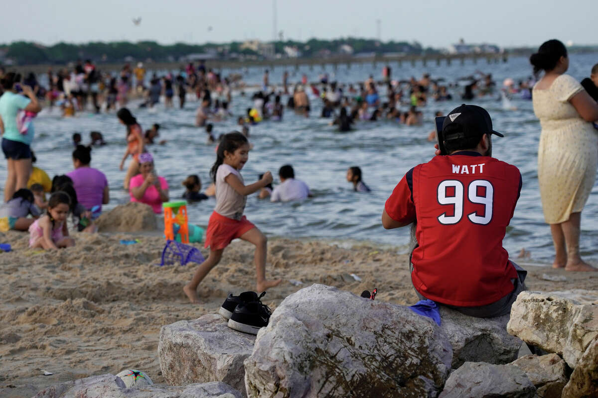 La Porte's Sylvan Beach Houston getaway offers Galveston alternative