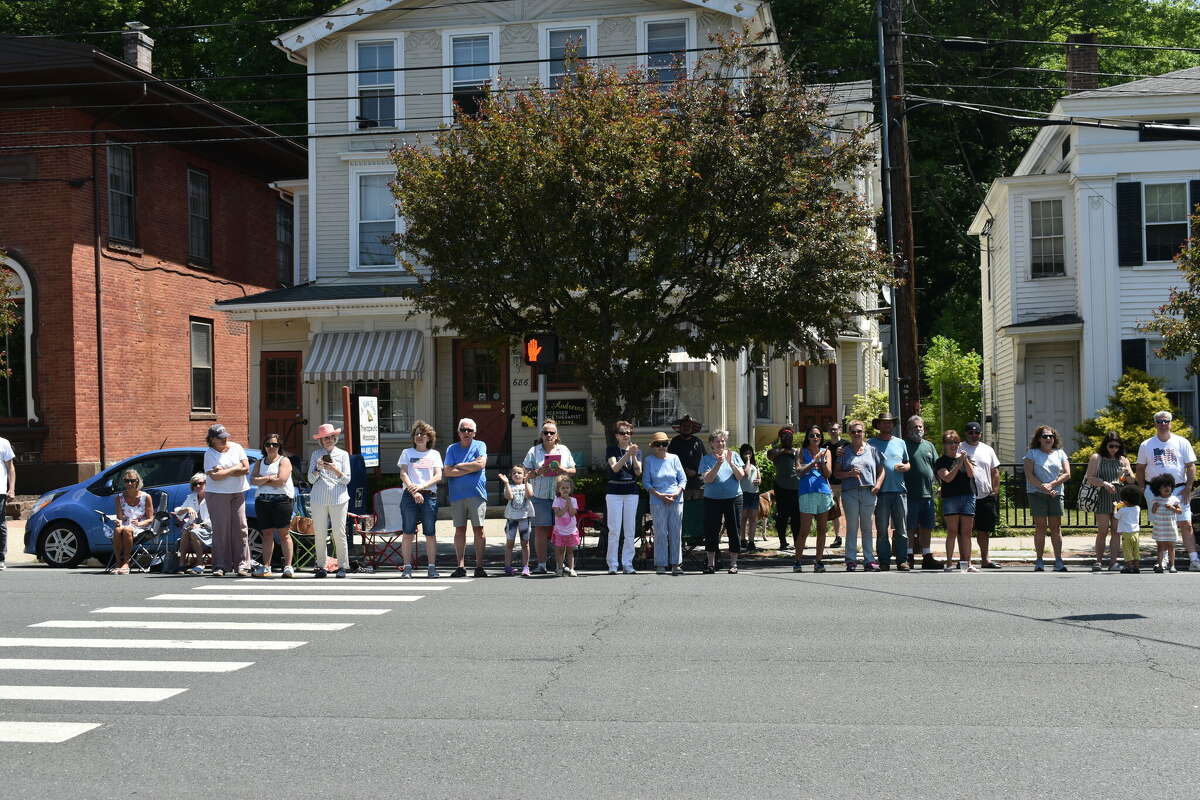 Winsted celebrates Memorial Day with pets, Laurel contestants