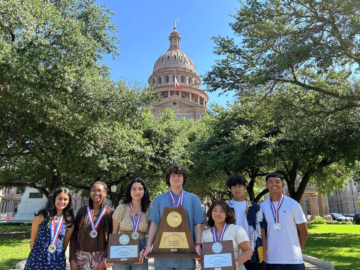 Sabine Pass takes 10th UIL 2A academic state championship title