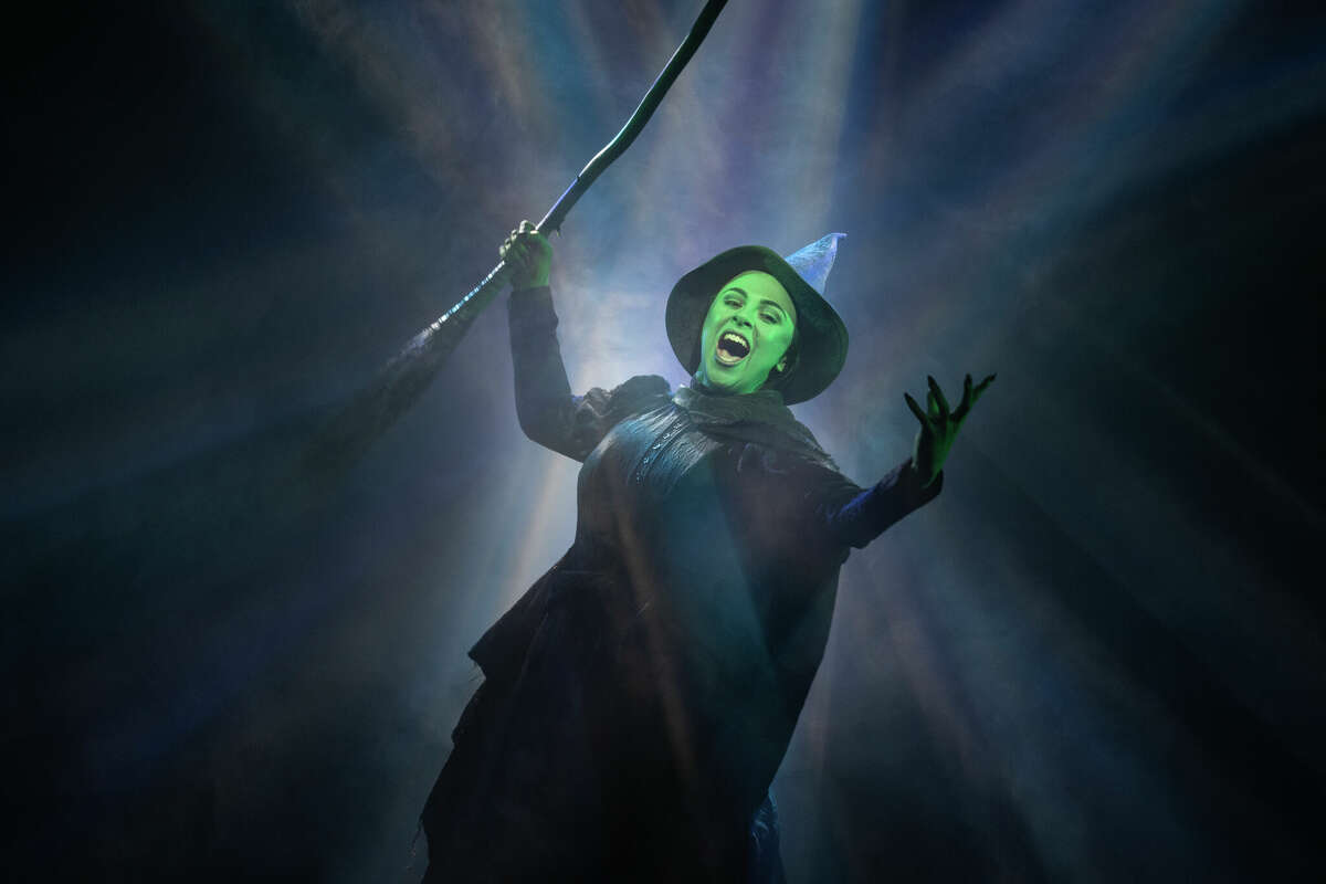 wicked tour elphaba