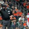Astros' Alex Cintron ejected after umpire confronts Jeremy Peña