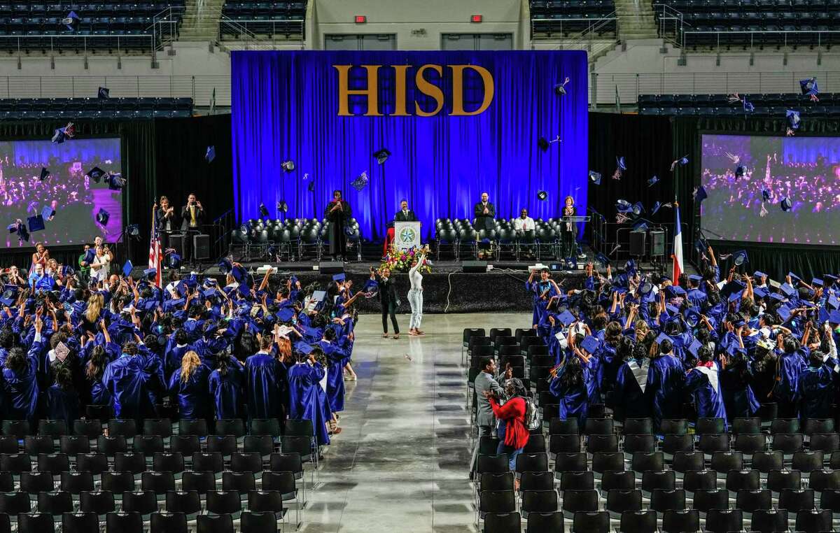 Houston ISD Superintendent Millard House II gives keynote at CVHS grad