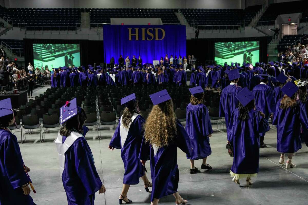 Houston ISD Superintendent Millard House II gives keynote at CVHS grad