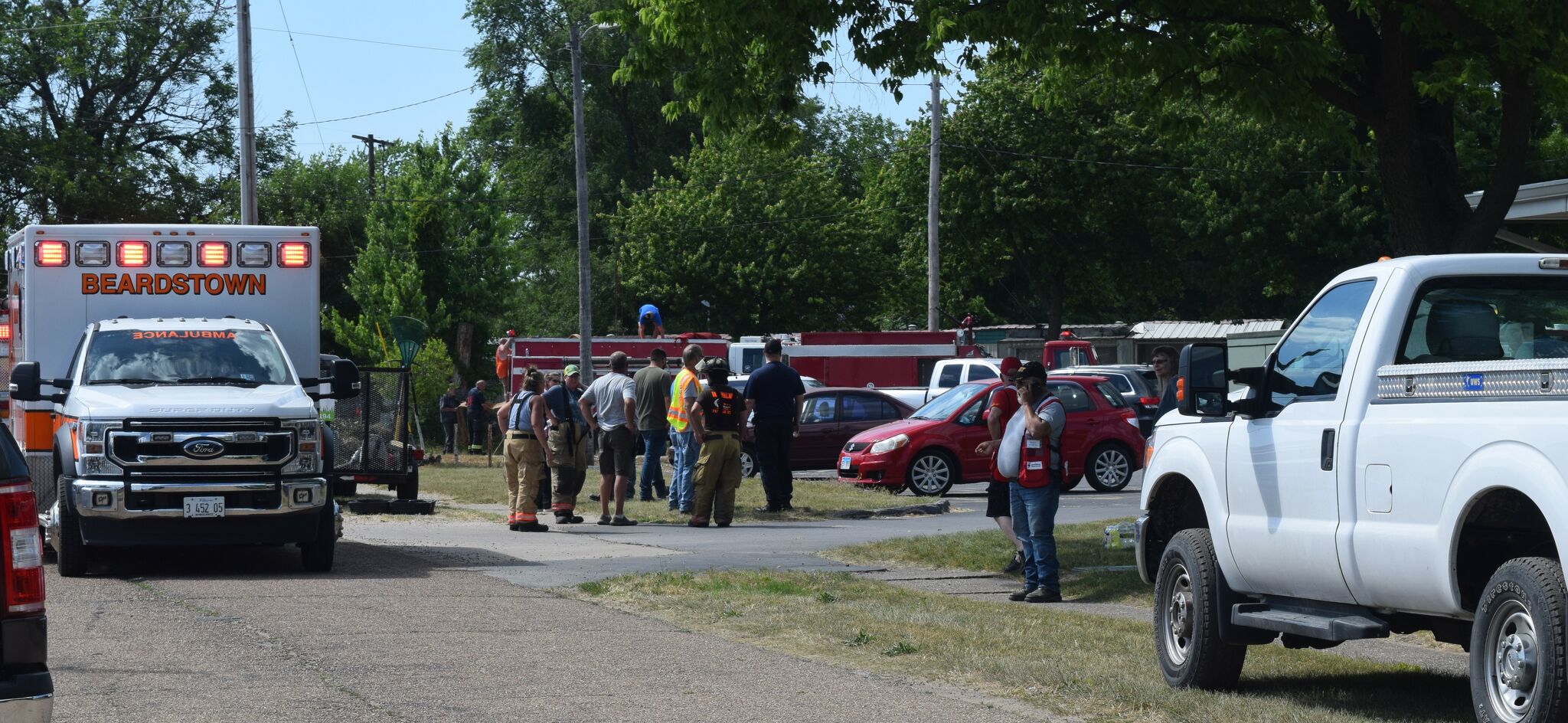 Firefighters contain damage from Beardstown fire to one apartment