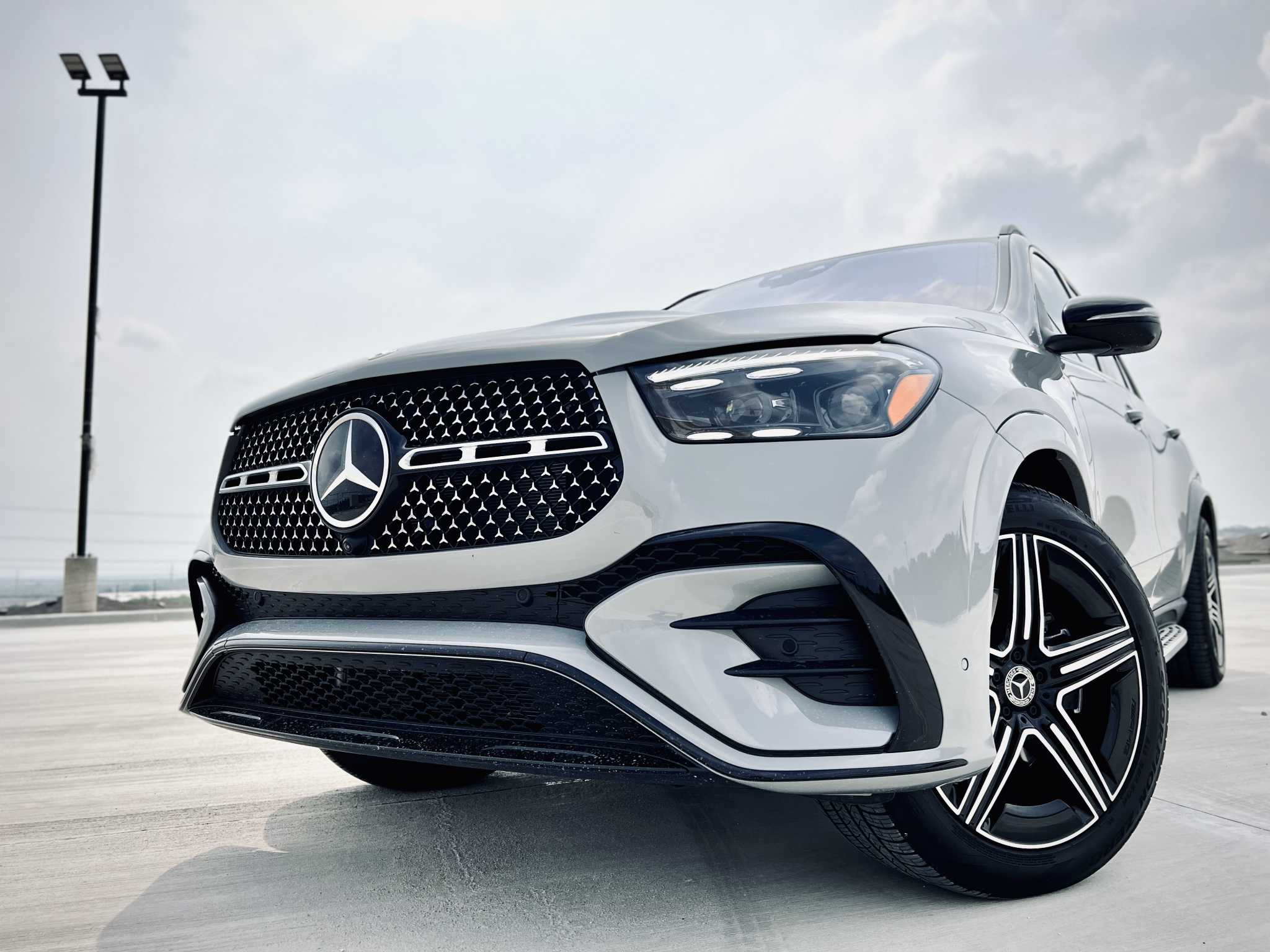 mercedes-benz-gle-450-for-2024-is-the-complete-package