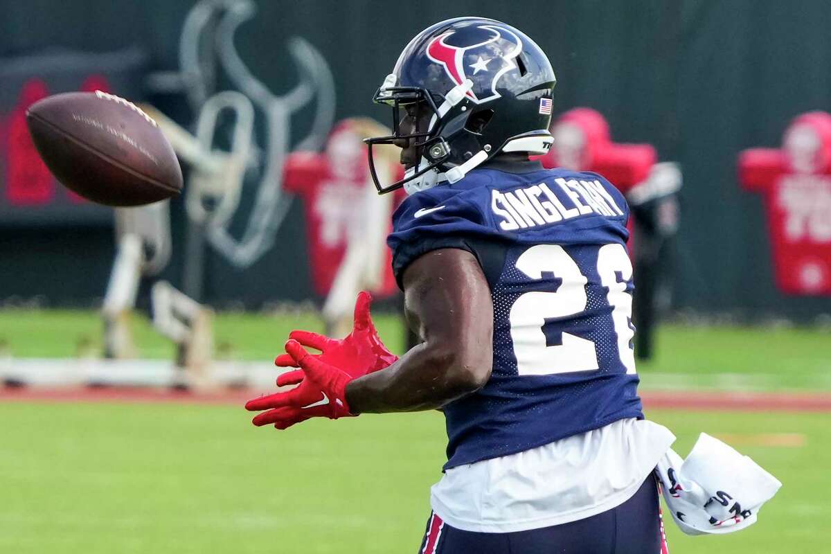 Texans' receivers considered weak position group post draft