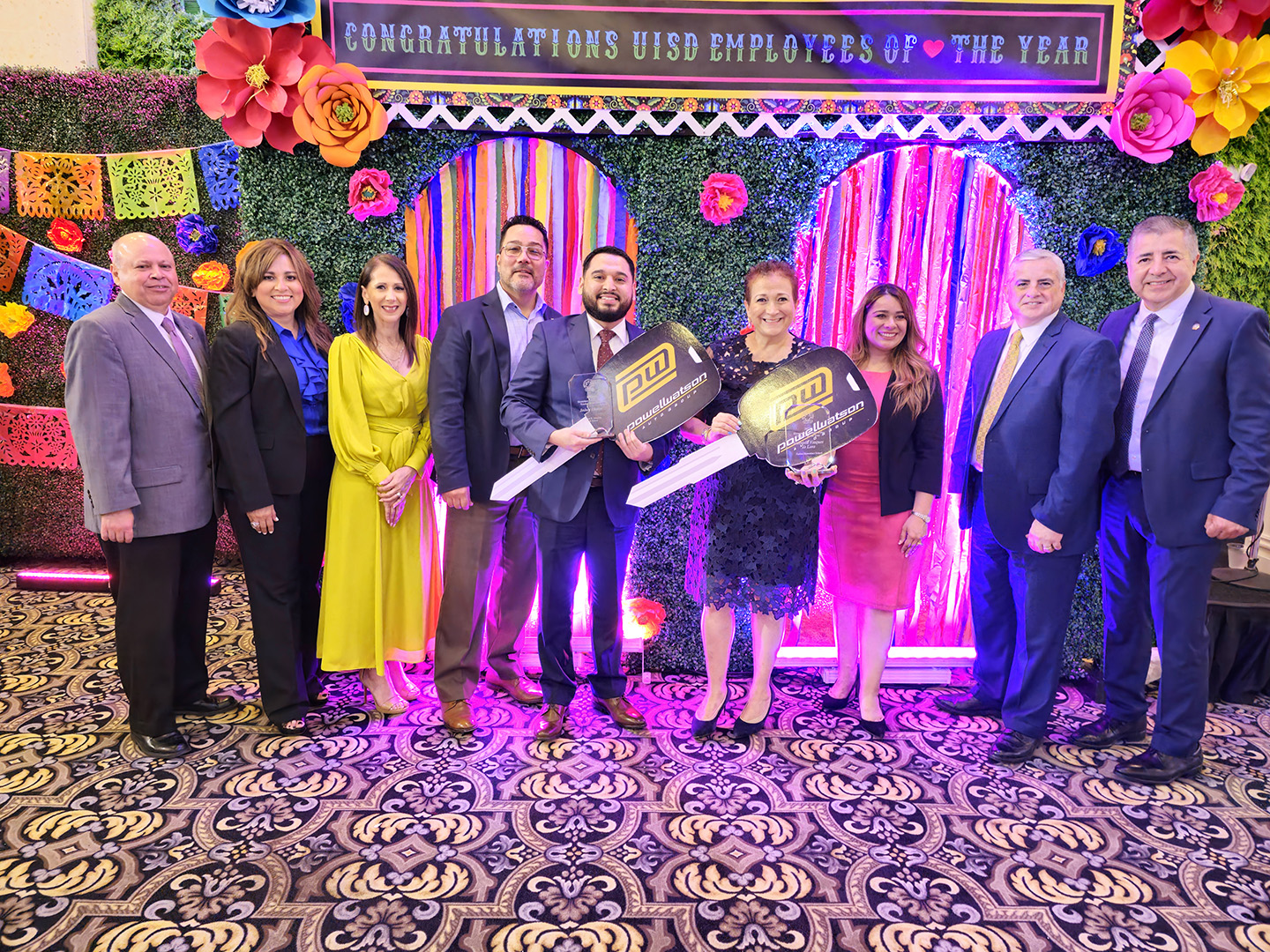 Gabriela Vazquez De Lara named elementary teacher of the year by UISD - Vimarsana News