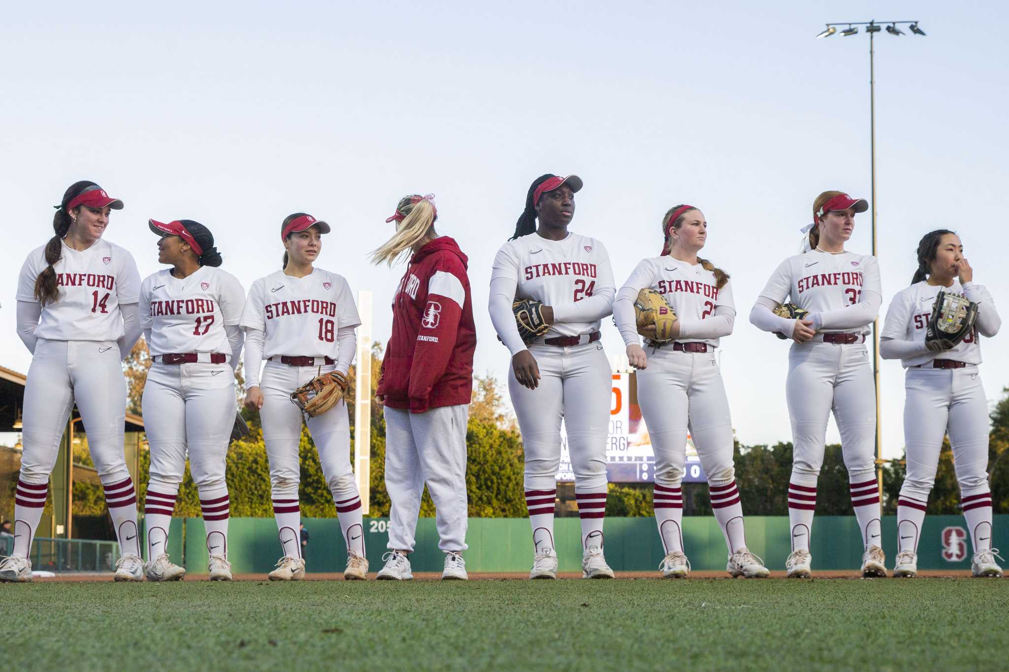 Stanford Prepares For No 1 Oklahoma In Women s College World Series