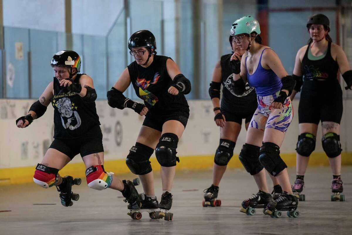 Albany All Stars Roller Derby skates back to the Armory