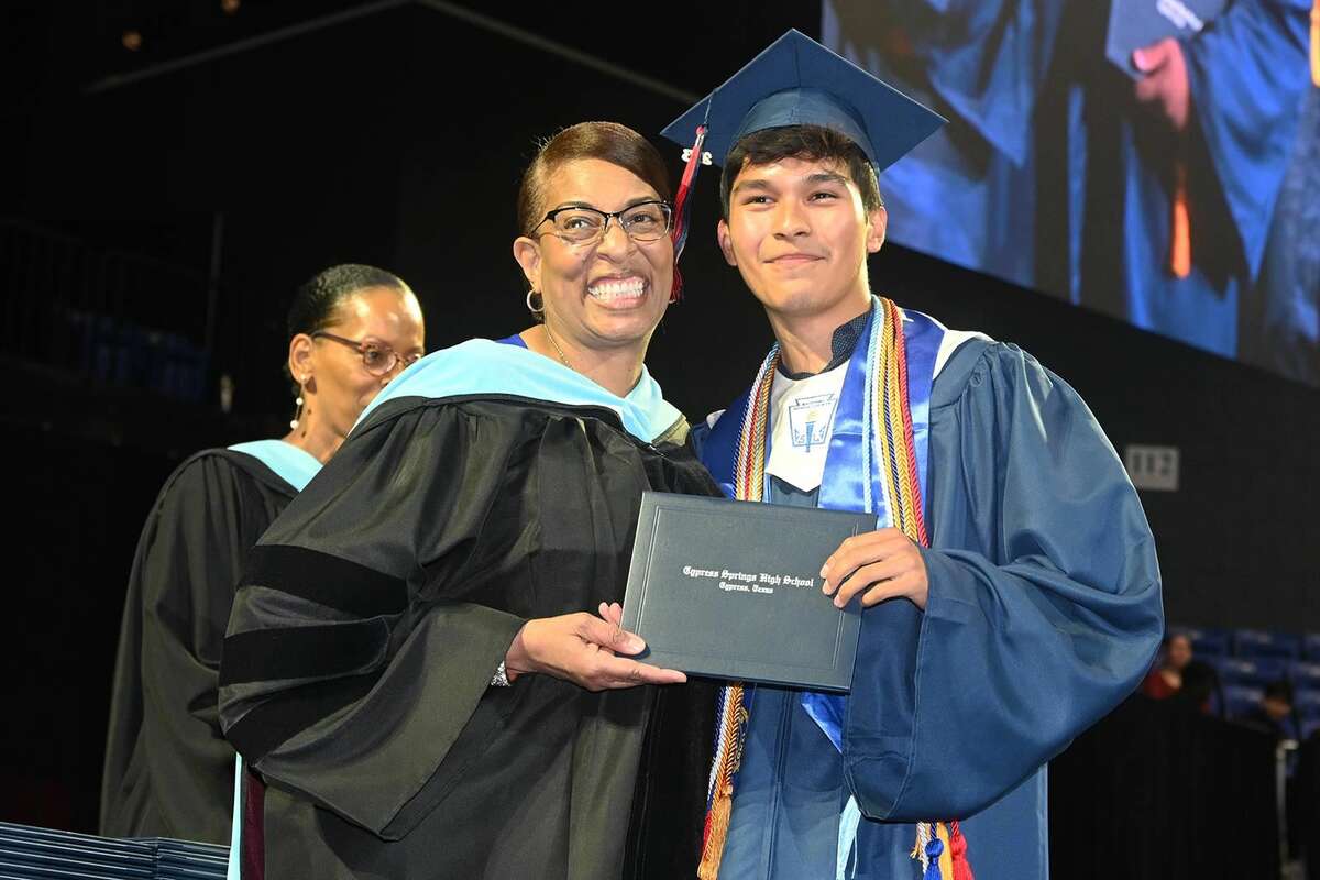 CyFair ISD ceremonies celebrate 8,956 class of 2023 graduates