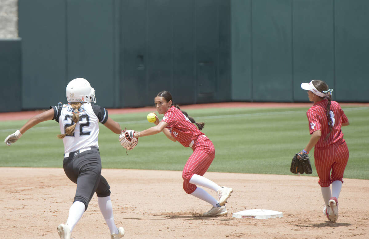 QUICK STORY Coahoma wins first state championship since 1998