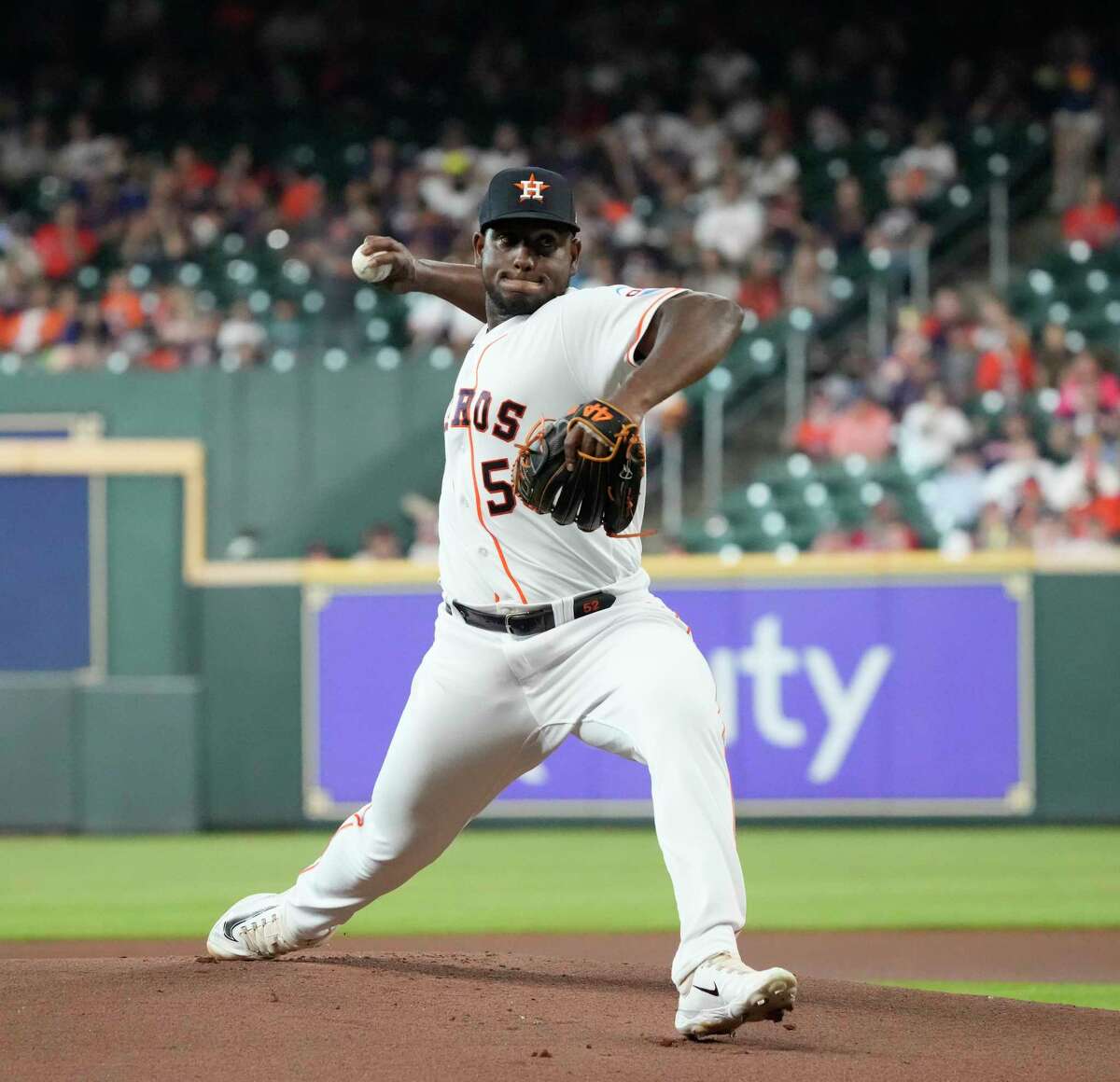 Houston Astros go to six-man pitching rotation, call up Ronel Blanco