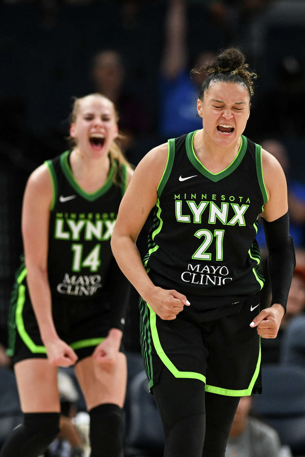 Former Uconn Star Dorka Juhasz Makes First Career Wnba Start