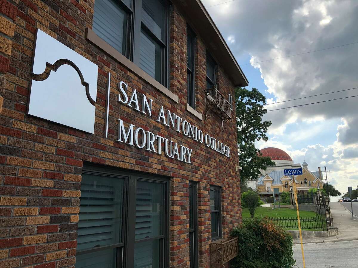 SAC says faculty turnover won’t freeze funeral services program