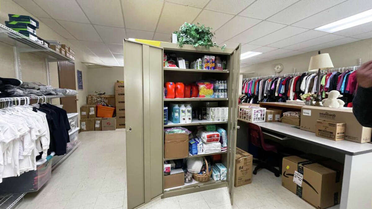 Hygieneartikel für Spenden im Family Resource Center in Monterey Peninsula Unified im Monterey County.