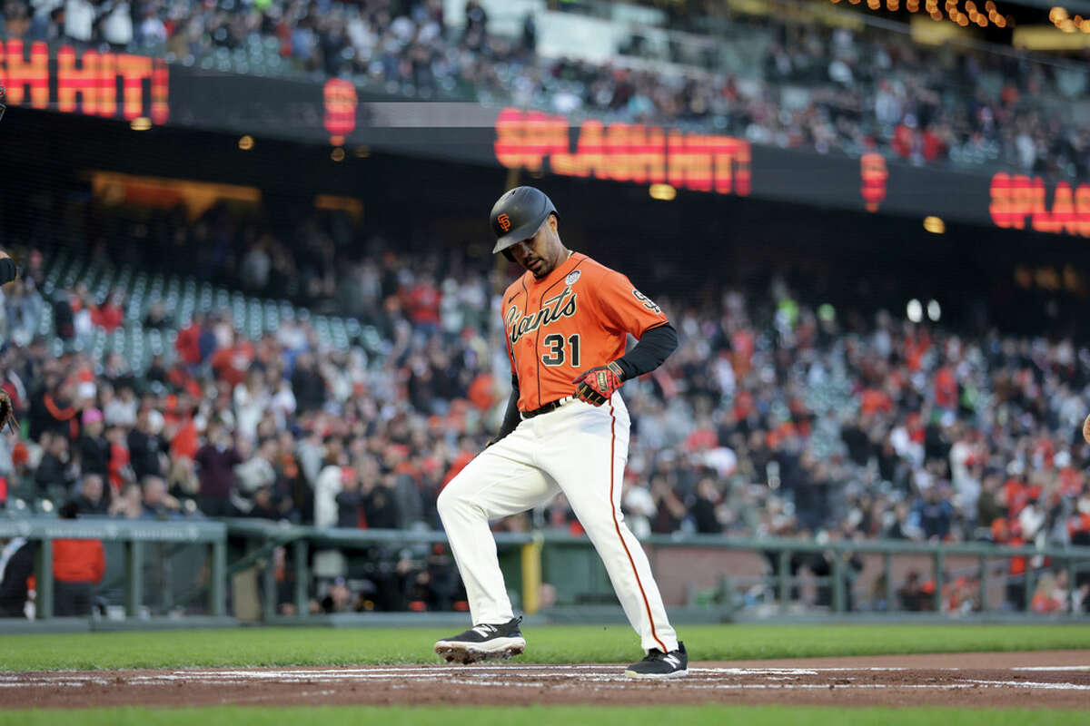 Gunnar Henderson's go-ahead homer in seventh sends Orioles past Giants 3-2