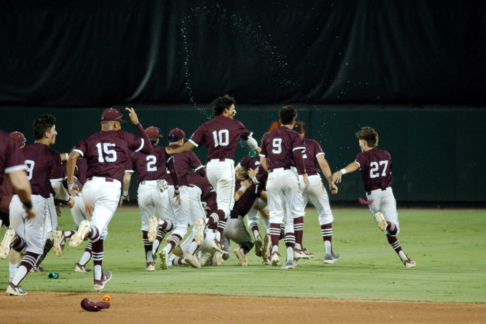 Texas state baseball tourney latest highlight for Barfield family