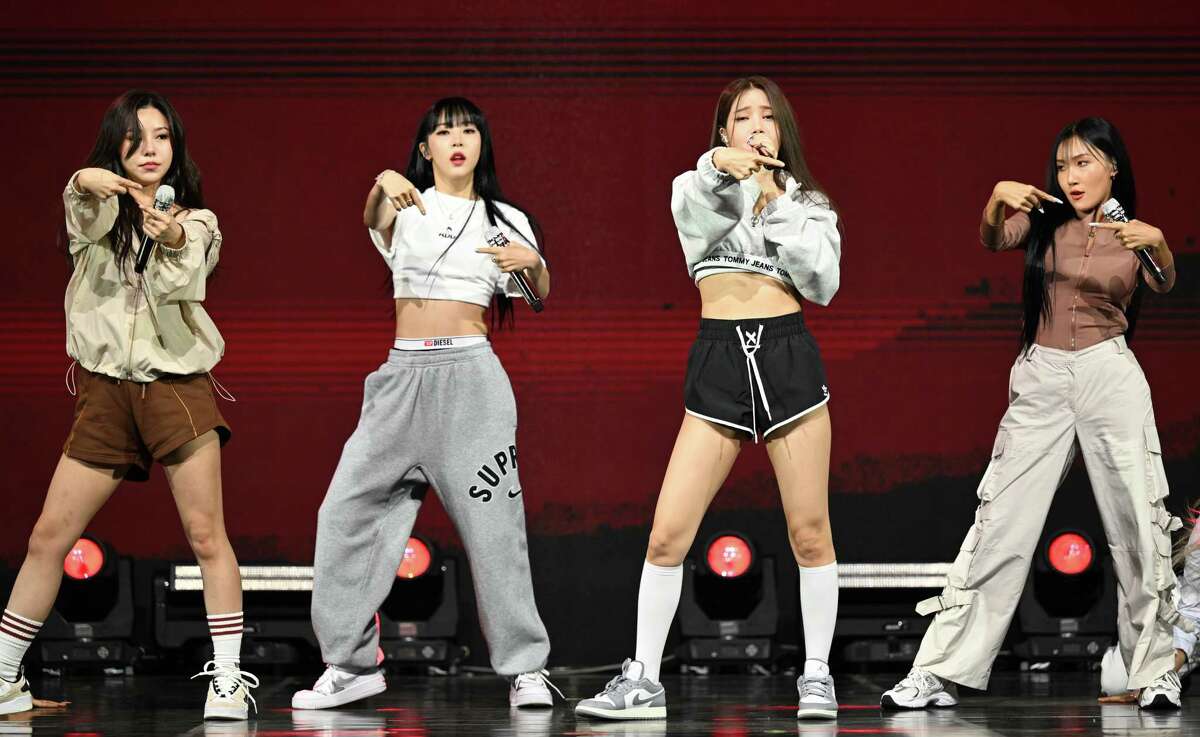 K-pop group Mamamoo keep the 'Mic On' for Bay Area concert debut