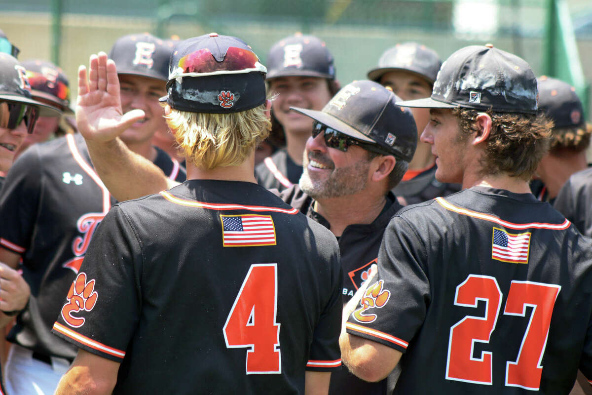 Edwardsville wins back-to-back state championships