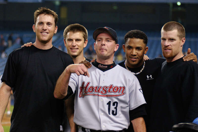 Houston Astros “Officially” Unveil New Uniforms