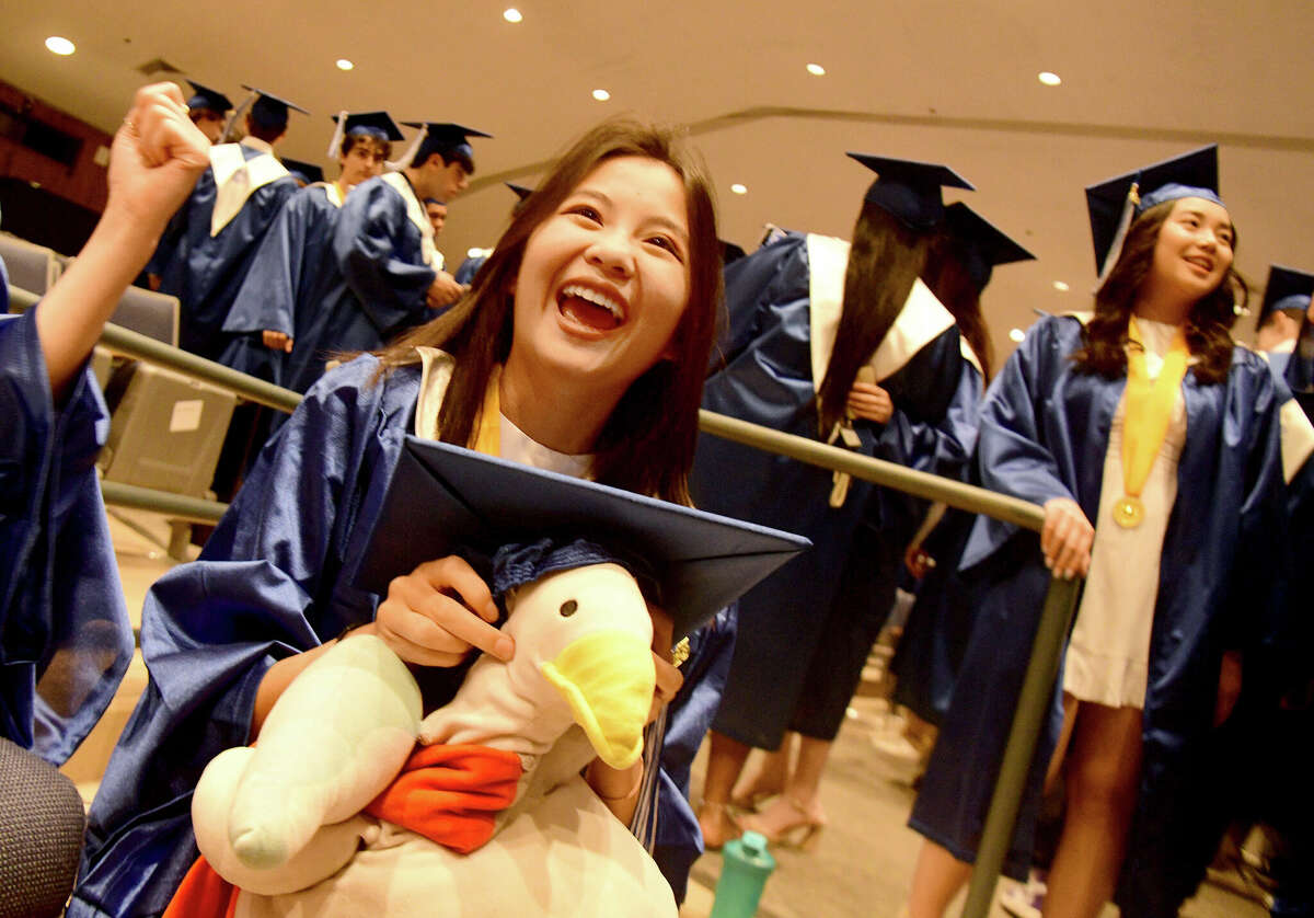 Glastonbury High School graduates 475 students in Class of 2023