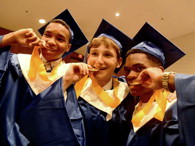 Glastonbury High School Graduates 475 Students In Class Of 2023