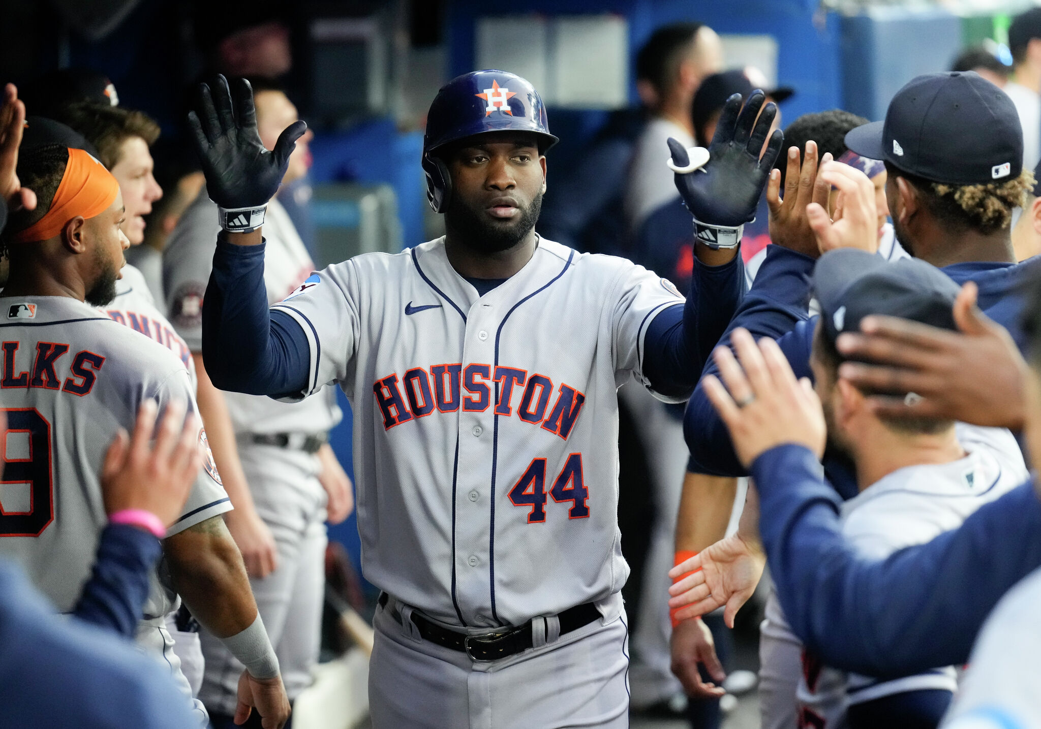 Astros place Yordan Alvarez on IL with oblique discomfort: How big