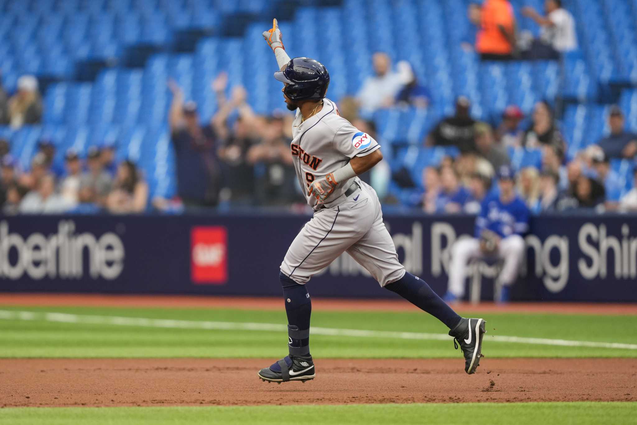 corey-julks-hits-1st-slam-surging-astros-homer-four-times-in-win