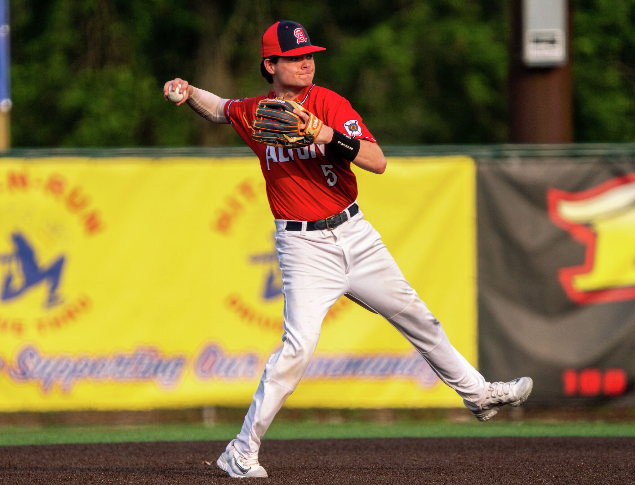 Alton Post 126 edges Manchester, Mo. 7-6, then downs Chesterfield 10-3