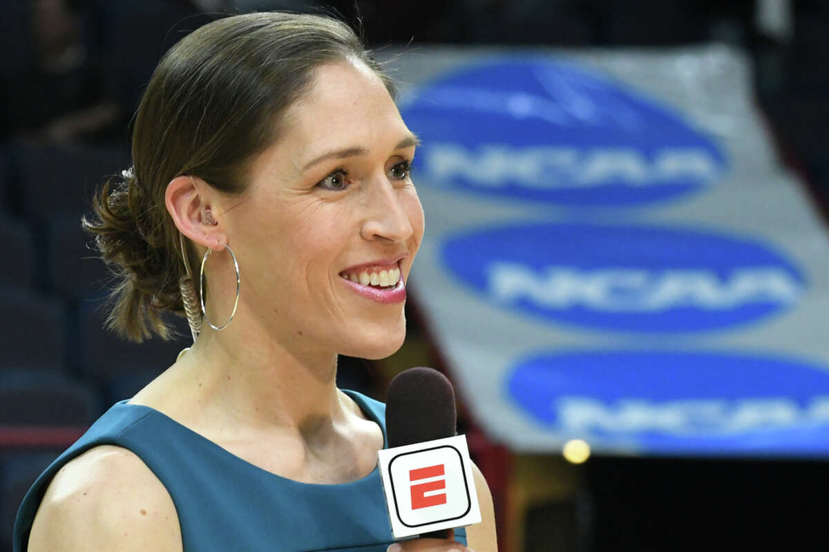 'This is not a women's game': ESPN analyst Rebecca Lobo posts video response to referee's comments