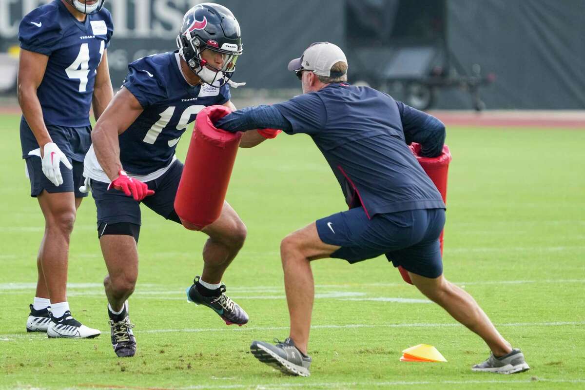 Houston Texans Rookie QB C.J. Stroud impresses his teammates