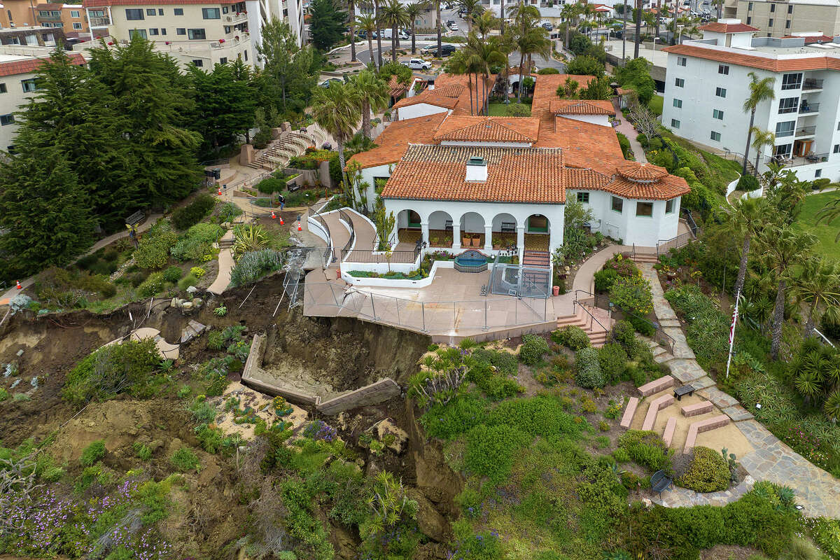 Historic California Mansion Crumbles After Another Landslide   1200x0 