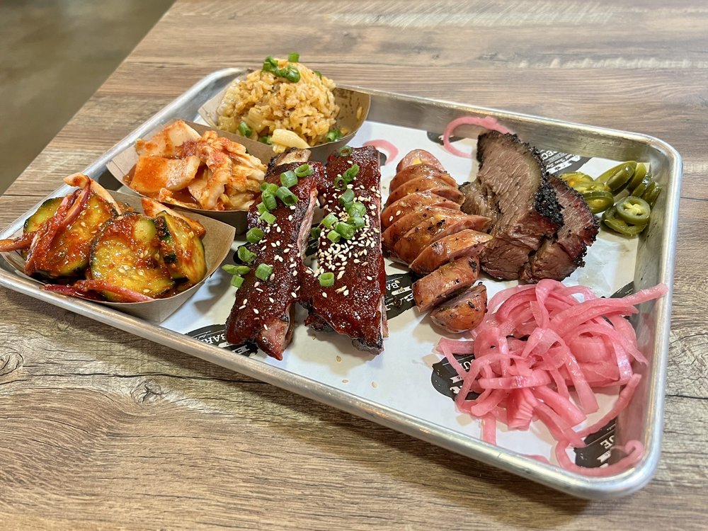Eaker Barbecue gets love from 'The Daytripper' host - MySA