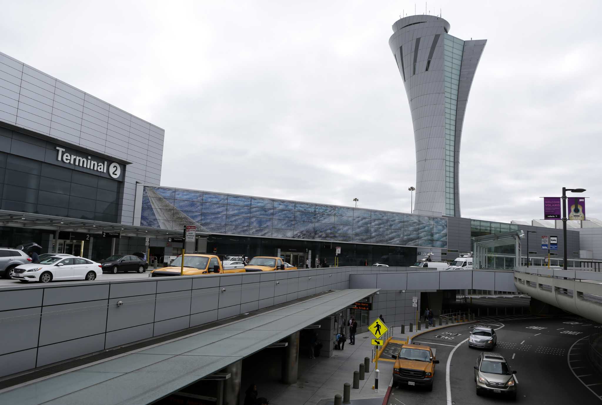 Aborted landing at SFO sparks outrage between controller, pilot